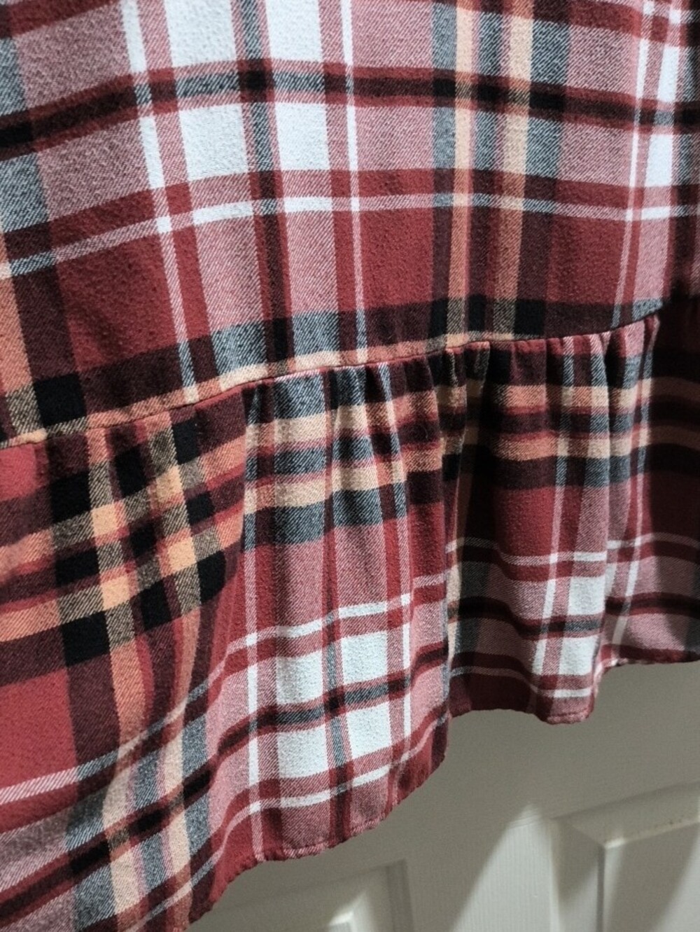 American Eagle Outfitters Burgundy Plaid Button-Up Top - Picture 4 of 4